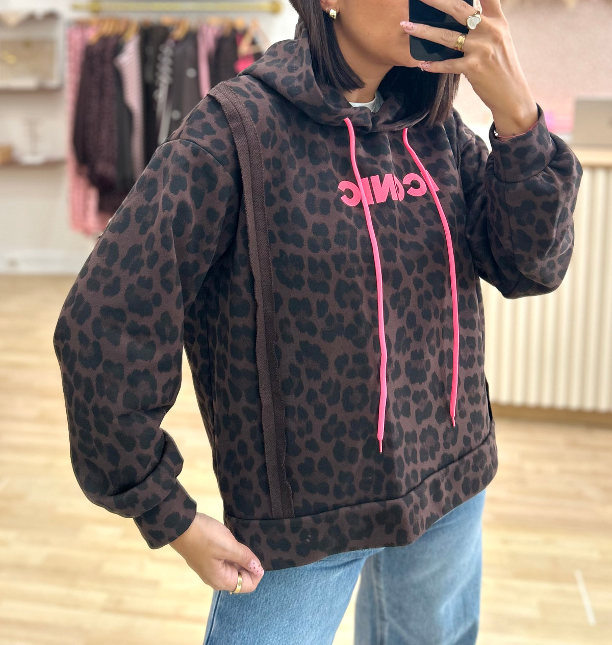 Sweat ICONIC
